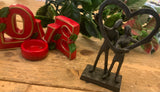 Metal Figure Couple With Heart